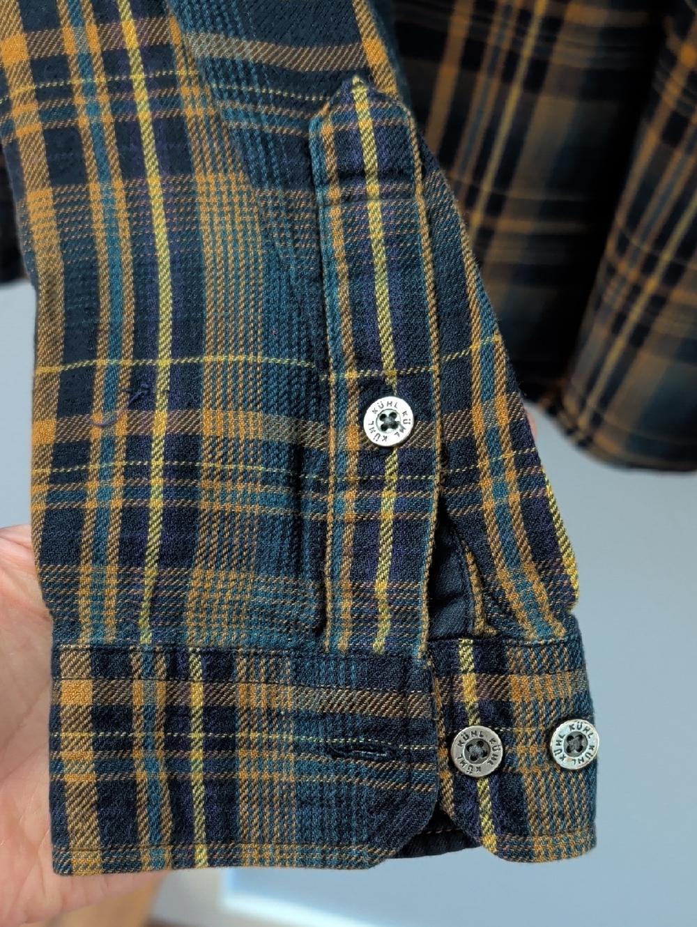 KÜHL Plaid Button-Up Flannel Shirt in Black and Tan - Picture 7 of 9